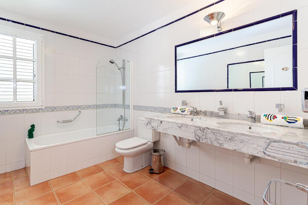 Stunning Villa With Breathtaking Ocean View Mogan Luaran gambar