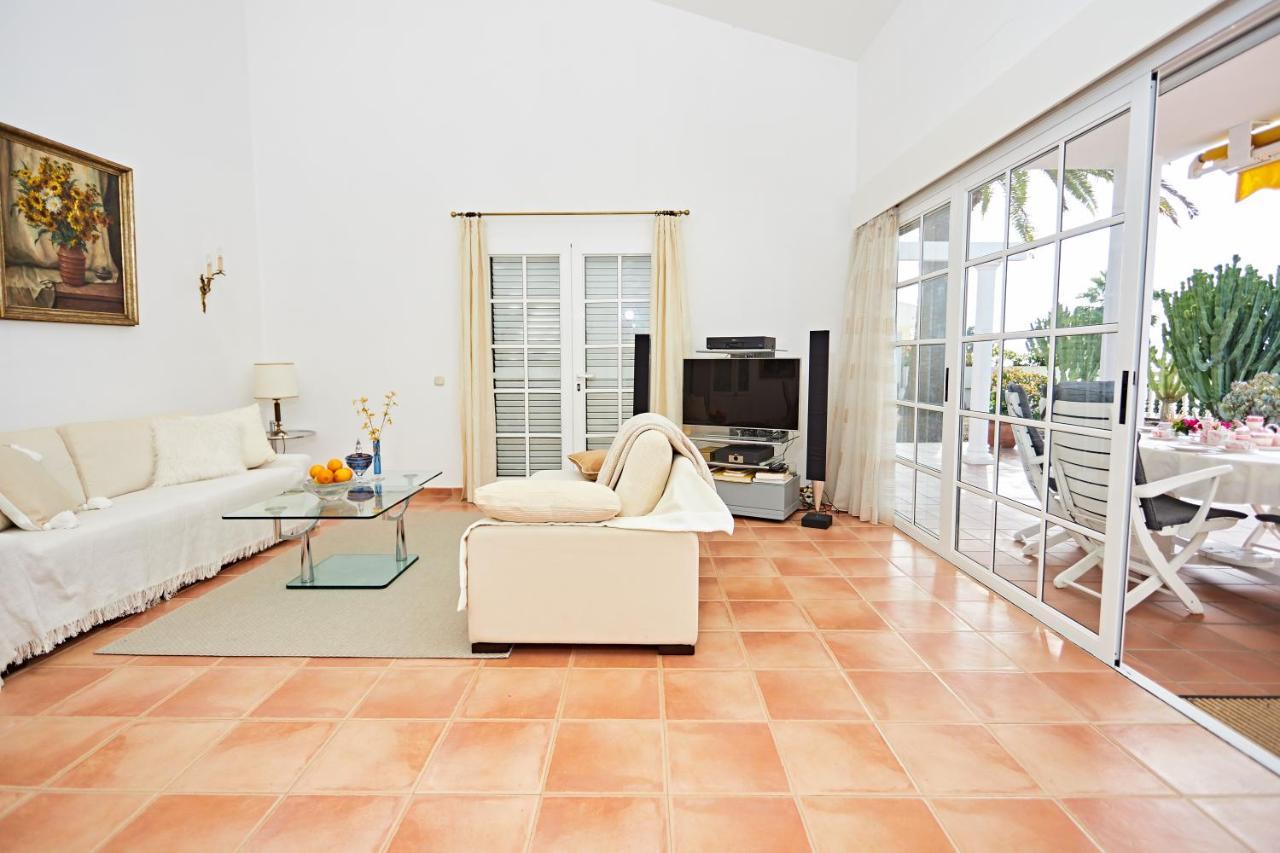 Stunning Villa With Breathtaking Ocean View Mogan Luaran gambar